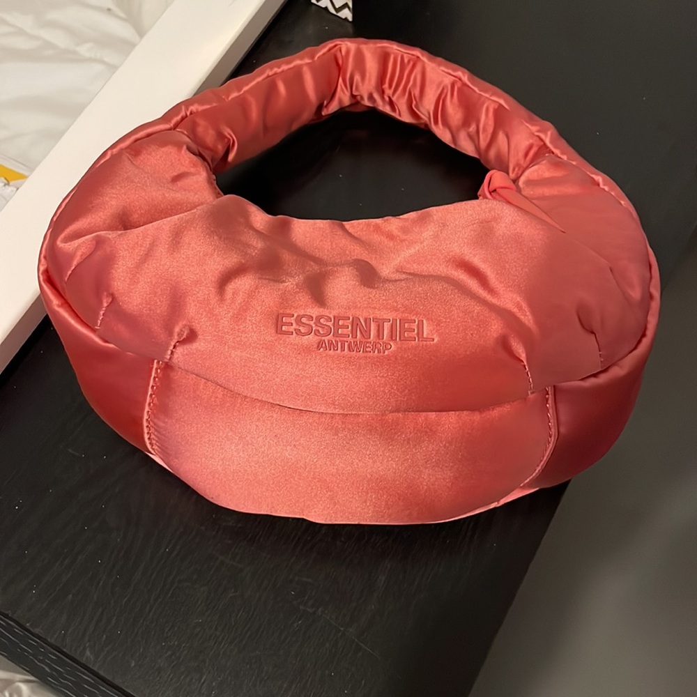 ESSENTIEL ANTWERP EXES Satin handbag - vintage pink - Picture 2 of 3